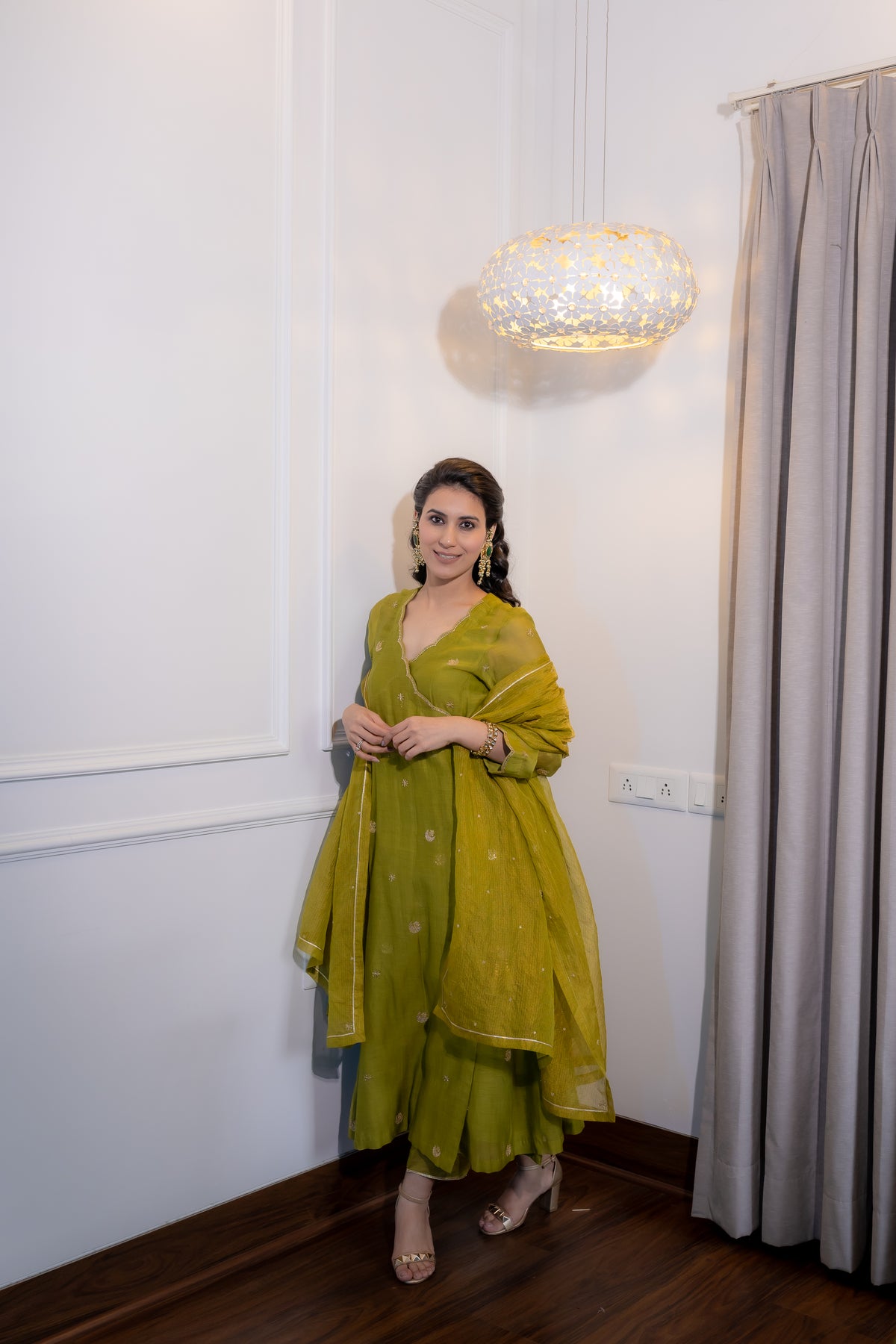 Front Full view of Saaz Olive Festive Suit Set.