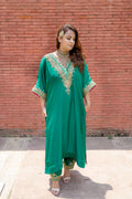 Front view of Apoorva Kaftan set.