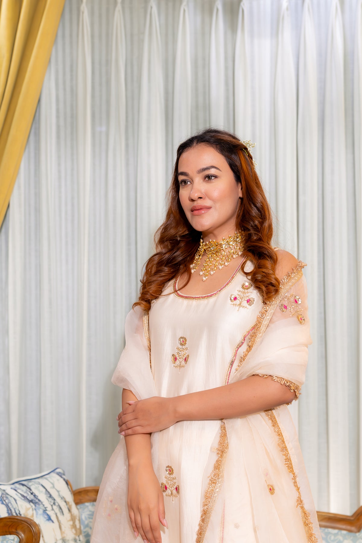 left view of shayra ivory kurta set.