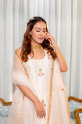 Right view of shayra ivory kurta set.