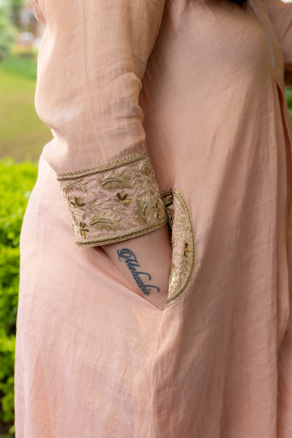 sleeve & pocket close-up view of Madhu Tissue Dabka set